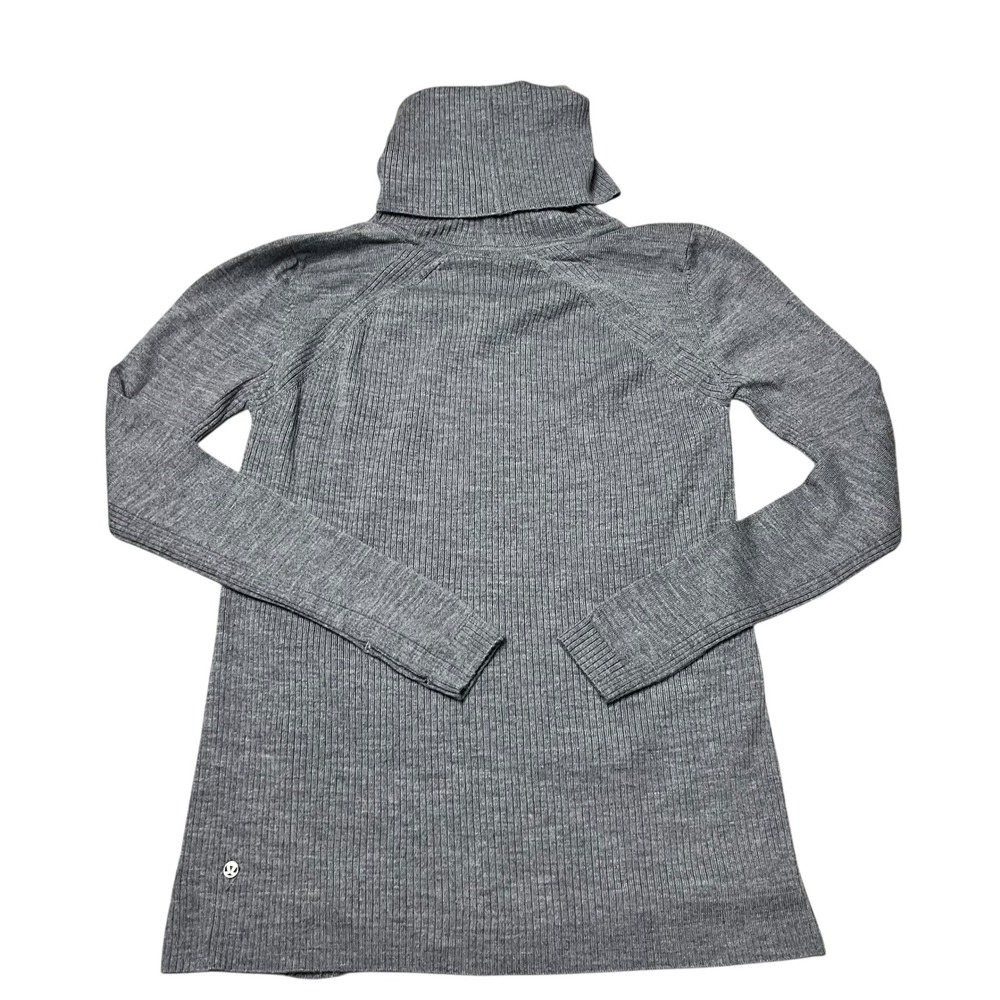 Lululemon Sweat and Savasana Sweater Grey Turtleneck Wool Blend Pullover Pockets - Picture 4 of 9